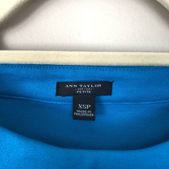Ann Taylor Blue Side Zipper Top, Size: XS Petite - Picture 7 of 8